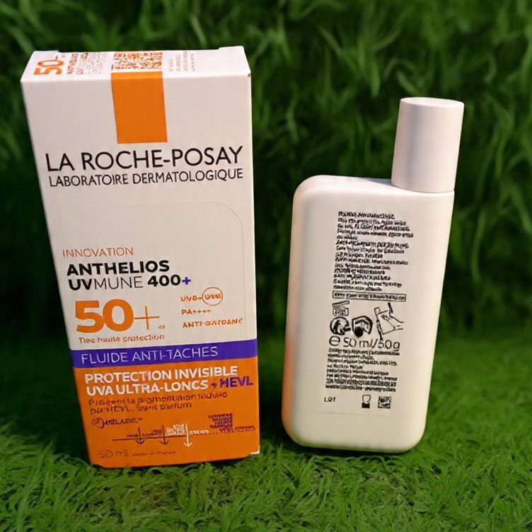 La Roche-Posay Anthelios UVMUNE 400 SPF 50+ Fluide Anti-Taches | 50ml | Invisible Fluid for Dark Spots, Ultra-Long UVA + HEVL Protection, Anti-Oxidant | Made in France